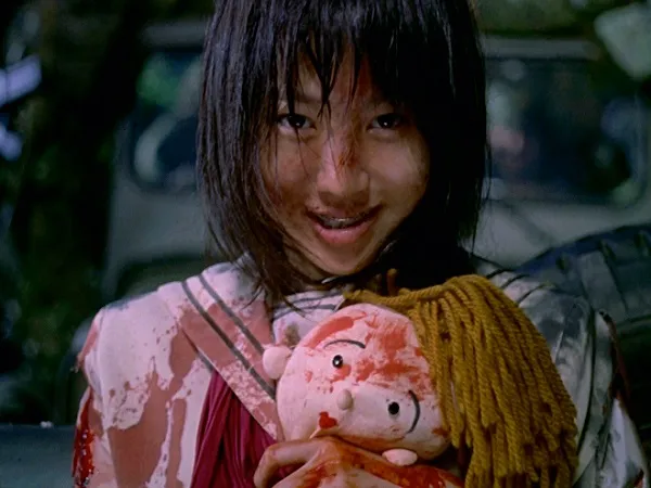 Un frame del film Battle Royale diretto da Kinji Fukasaku